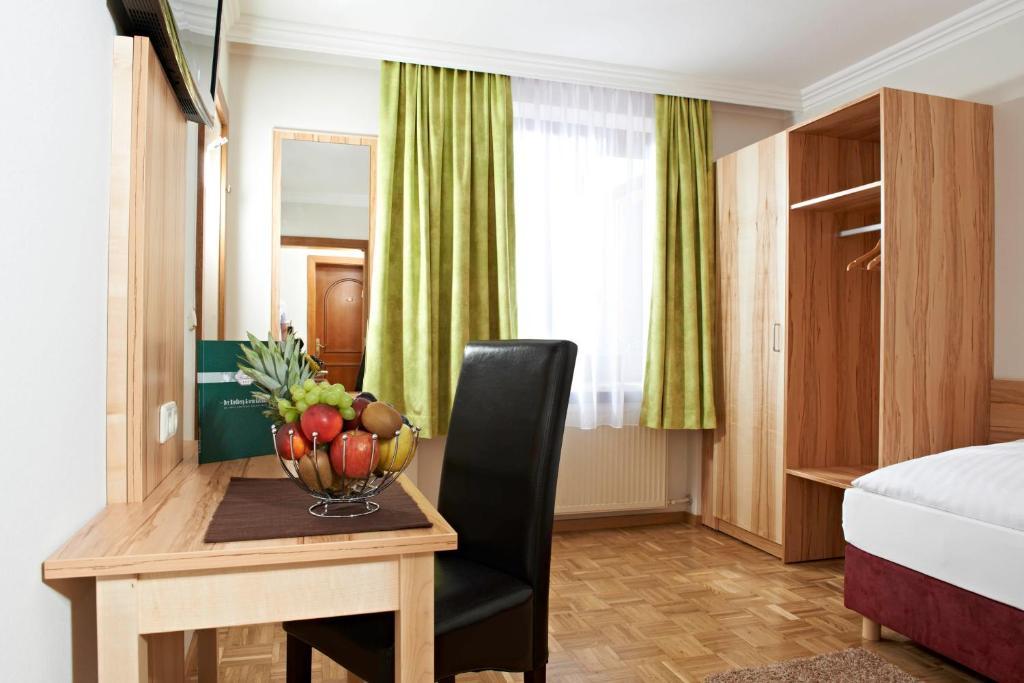 Biergasthof Riedberg Ried im Innkreis Exterior photo